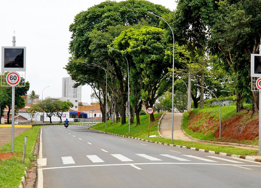 Radares e lombadas eletrônicas começam a flagrar motoristas infratores a partir do dia 15 de novembro
