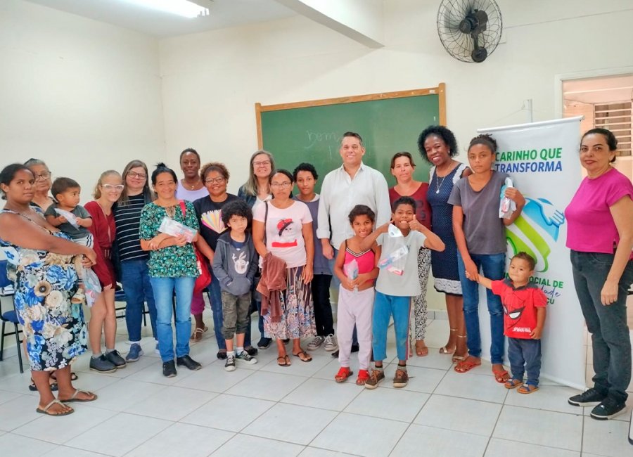 CRAS Leste realiza roda de conversa para discutir políticas públicas