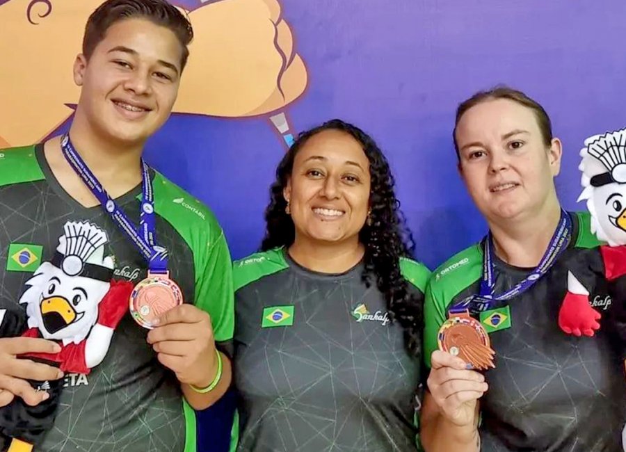Guaçuana ganha duas medalhas de bronze com a seleção brasileira de parabadminton