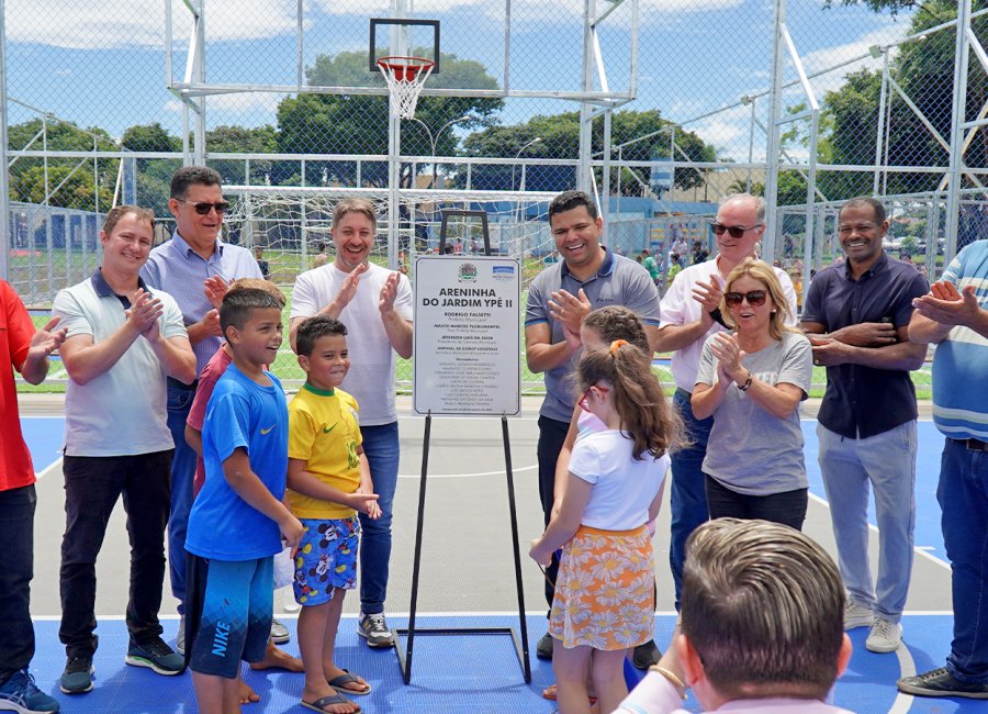 Areninha Esportiva é inaugurada e beneficia moradores da região do Ypê II