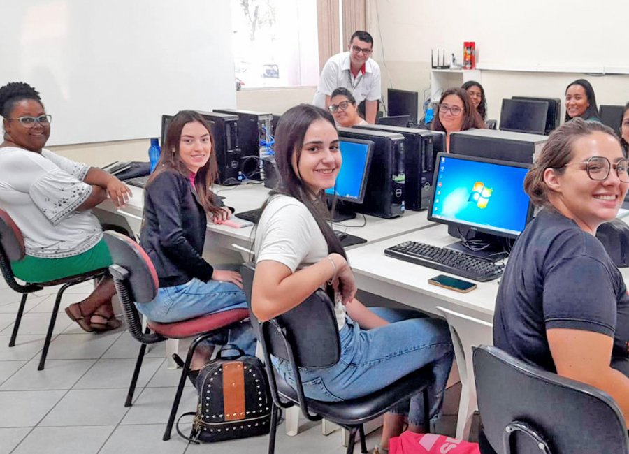 Adolescentes e jovens iniciam curso profissionalizante no CRAS Norte