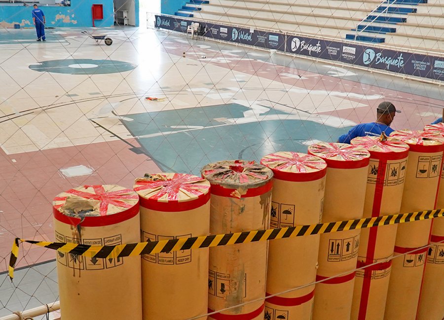 Ginásio Poliesportivo Jornalista Ari Marchiori começa a ser reformado e quadra ganhará novo piso