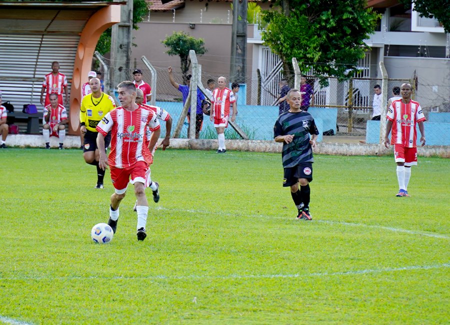 Paulista/Vila Dias conquista título do 4º Campeonato de Futebol Sessentão de Mogi Guaçu