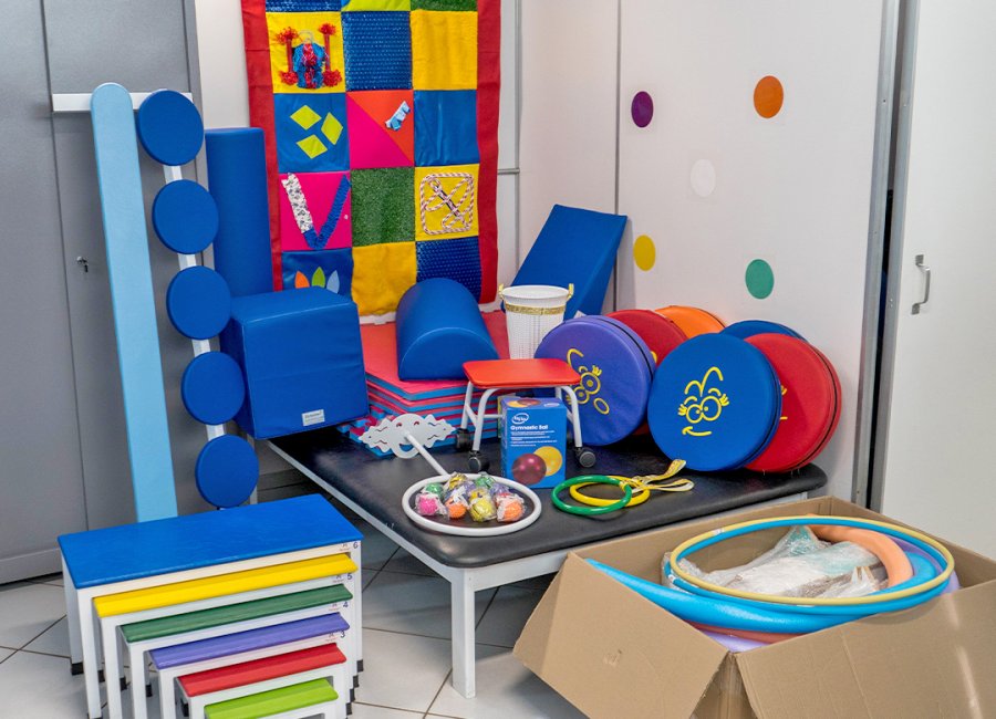 Setor de Fisioterapia do Centro de Especialidades recebe doação de novos equipamentos