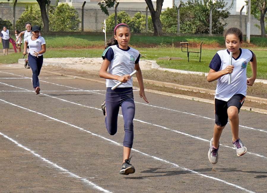 13° Festival de Atletismo de Mogi Guaçu reúne centenas de estudantes da rede municipal