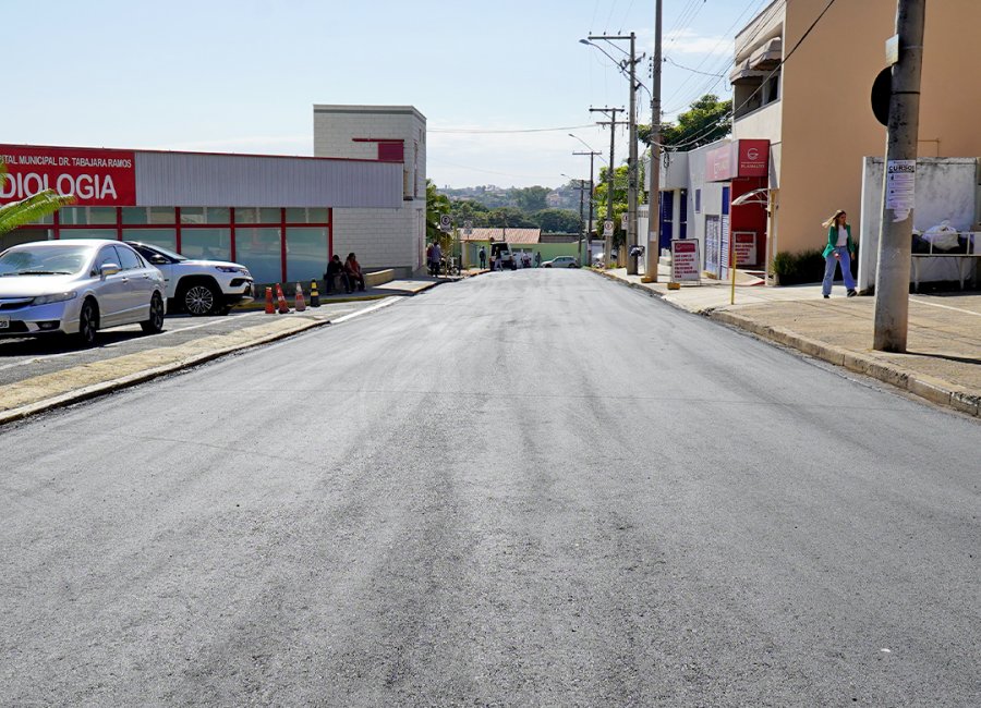 Recapeamento atinge 8,5 km de ruas e avenidas da cidade