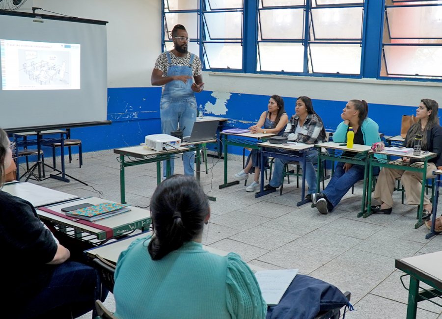 Educação promove formação para os servidores que atuam na rede municipal de ensino