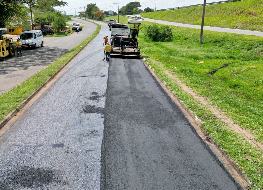 Prefeitura retoma recapeamento asfáltico e 12 vias serão contempladas 