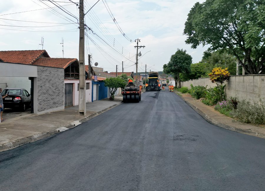 Serviço de recapeamento chega na Zona Norte de Mogi Guaçu e contempla ruas do Jardim Boa Esperança