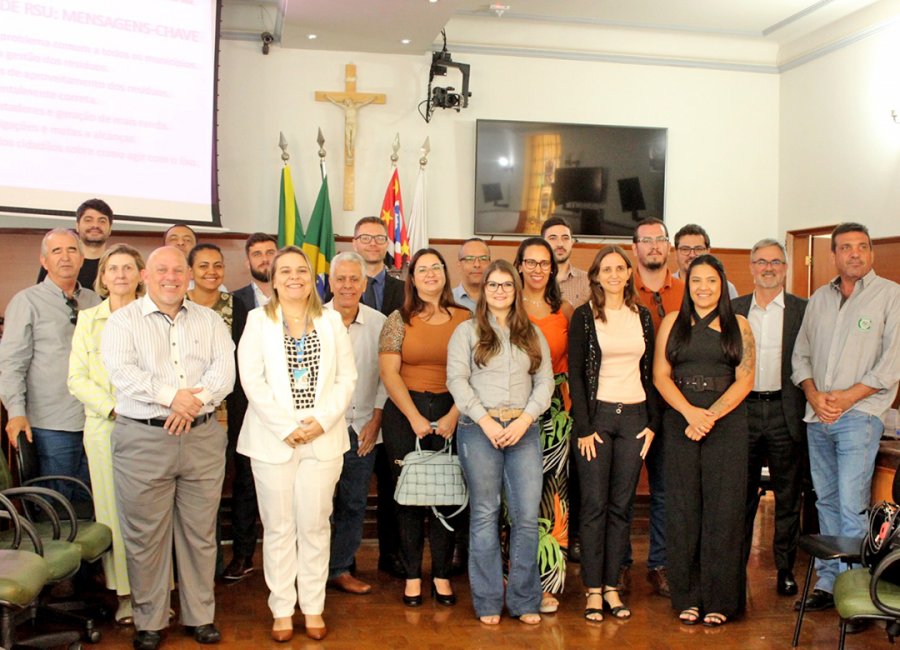 Projeto de concessão dos resíduos é apresentado aos assessores de Comunicação das Prefeituras participantes