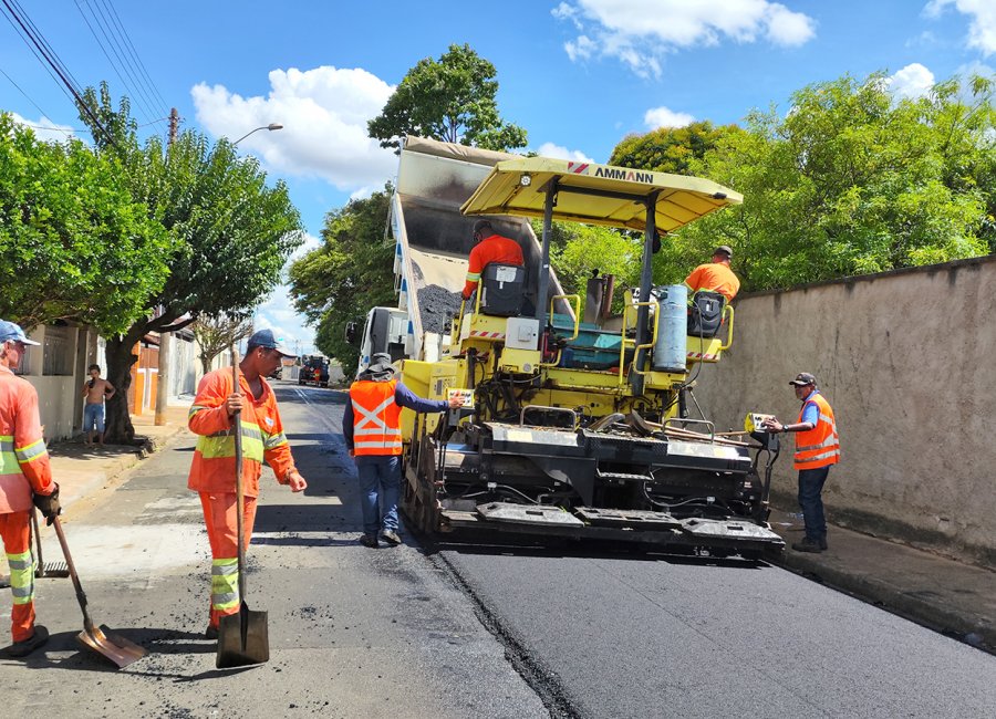 Obras de recape avançam e região dos Ypês terá 1,9 km de asfalto novo
