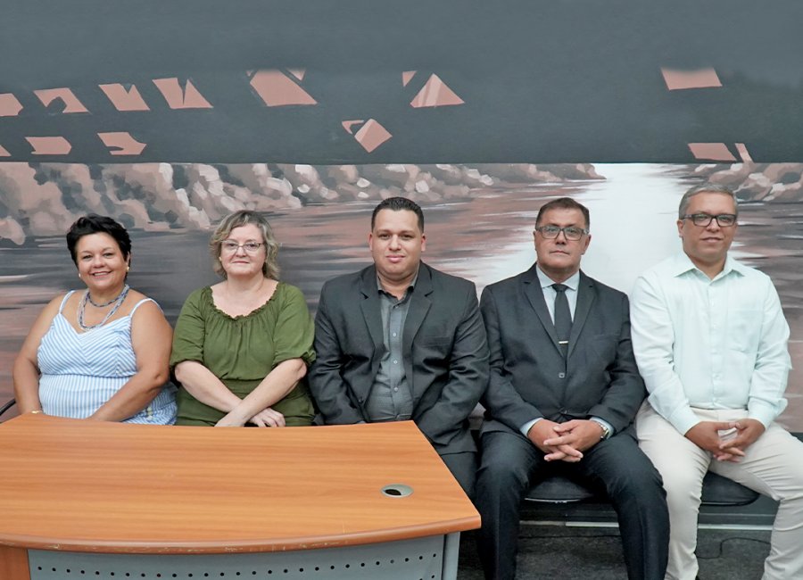 Novos conselheiros tutelares tomam posse para o quadriênio 2024/2027