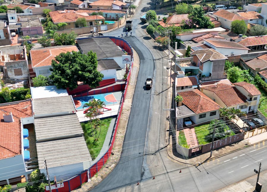 Prefeitura inicia novo pacote de recapeamento com quase 1 km de recuperação asfáltica