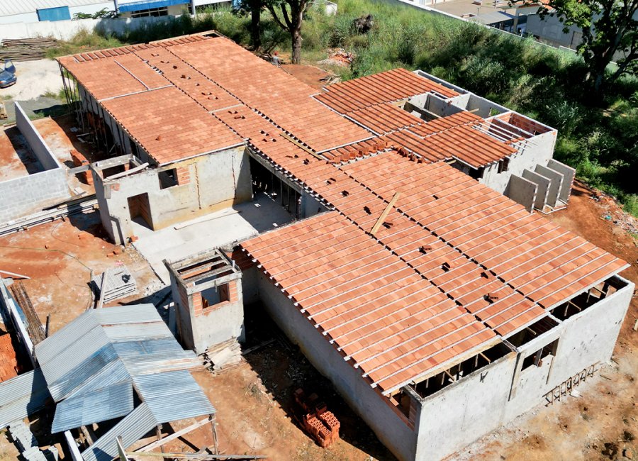 Obra da UBS do Ypê Amarelo recebe serviços de escoramento de laje