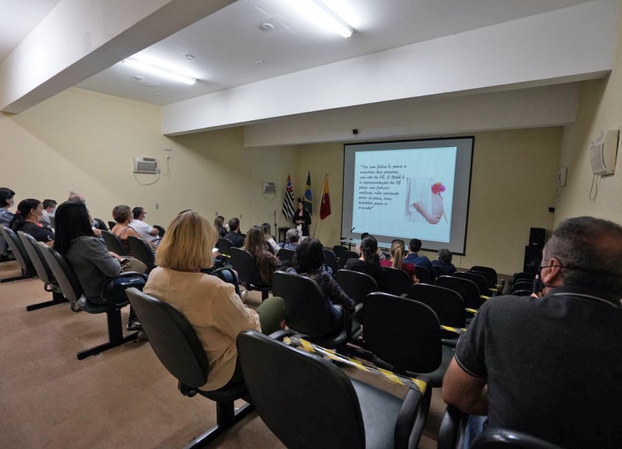 Pré-natal odontológico é tema de capacitação de profissionais