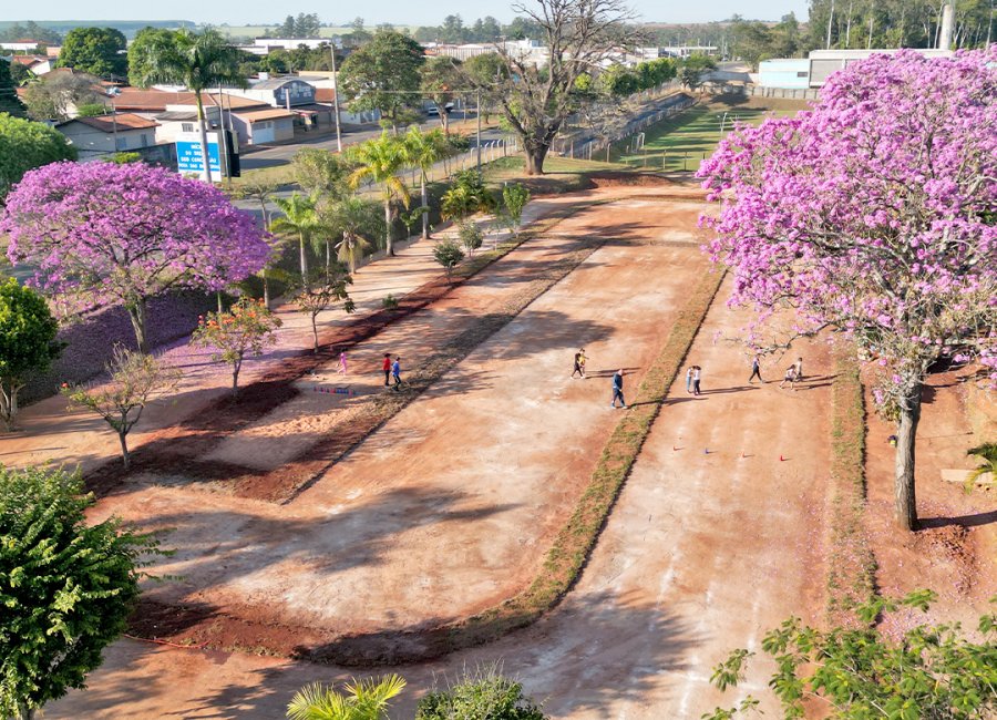 Centro Esportivo de Martinho Prado ganha pista de atletismo 