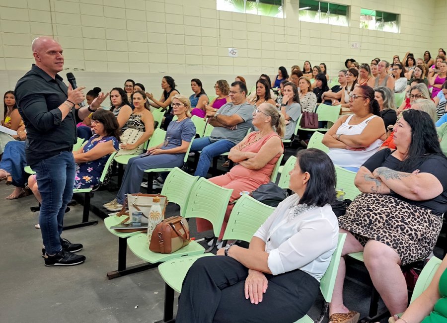 Seminário destaca práticas inovadoras de leitura e escrita na formação da Educação Fundamental I