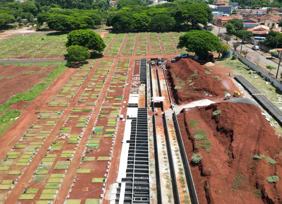 Construção de 356 jazigos é retomada no Cemitério Santo Antonio