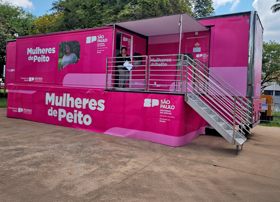 Exames gratuitos: mulheres atendem chamado no primeiro dia da Carreta da Mamografia 