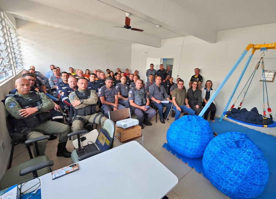 Palestra sobre prevenção ao suicídio é feita para representantes das forças de Segurança 