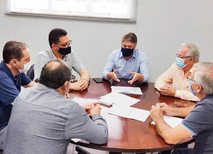 Prefeito assina convênio com Santa Casa para realização de 411 cirurgias eletivas