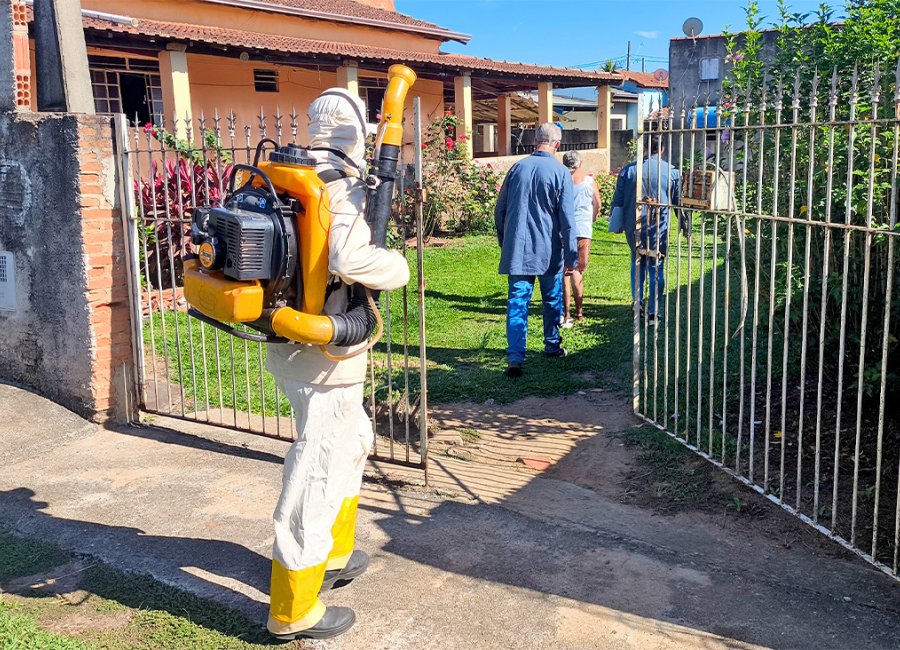 Saúde intensifica ações de combate à dengue com nebulização nas Chácaras Alvorada