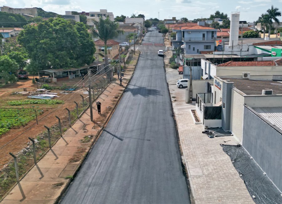 Rua Santo Antonio, no Bairro do Lote, recebe recapeamento asfáltico