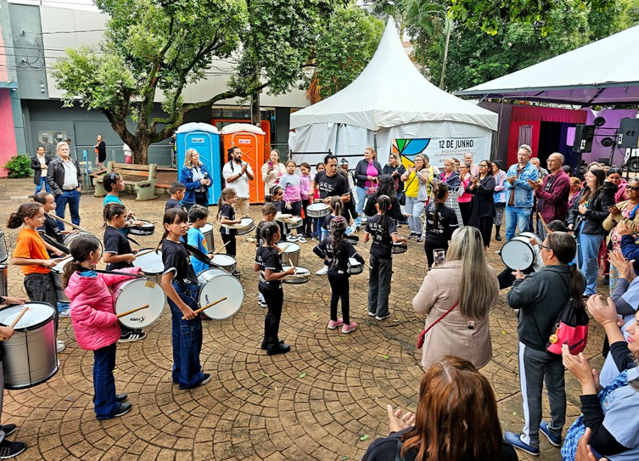 Ação na Praça do Recanto reforça luta contra o trabalho infantil