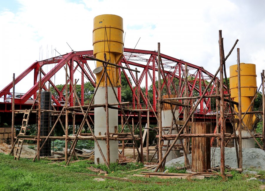 Construção das novas pontes continua avançando 