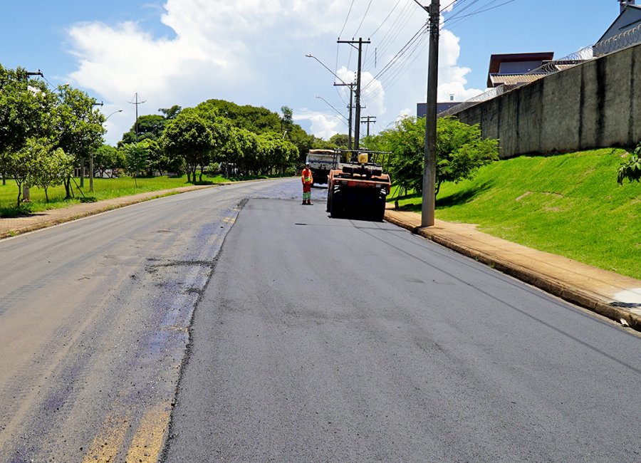 Recape é retomado na Avenida Brasil e seguirá pela Avenida Melvin Jones