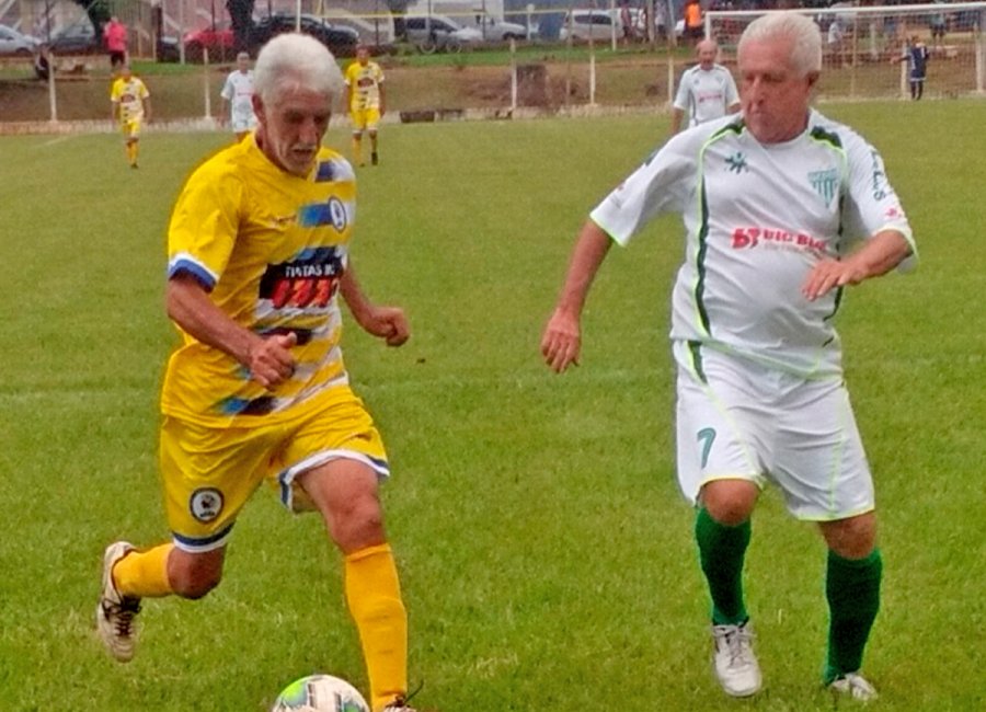 Sessentão de Futebol tem goleada na primeira rodada do torneio 