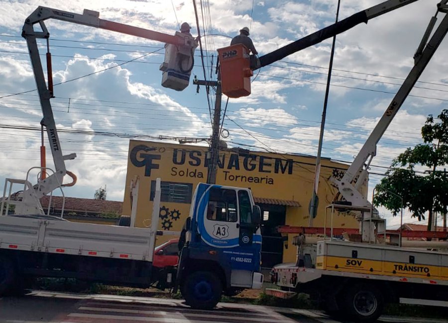 Avenida Suécia recebe manutenção e nova rede de energia para iluminação pública