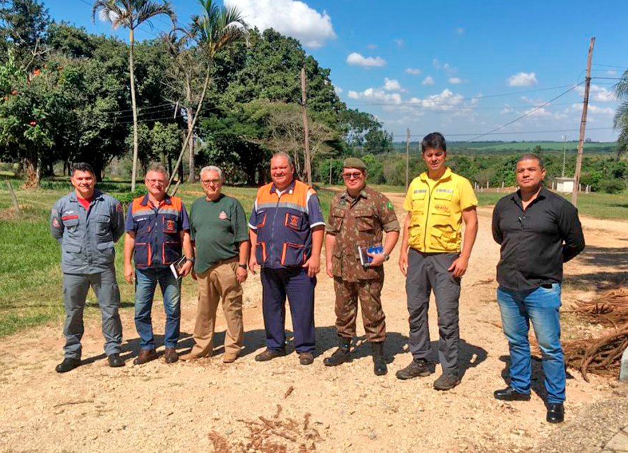 Defesa Civil inicia operação estiagem e corta fogo no domingo