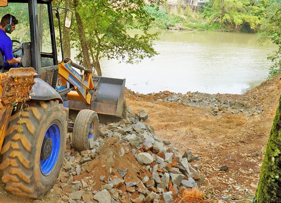 Prefeitura inicia construção de píer no Parque dos Ingás